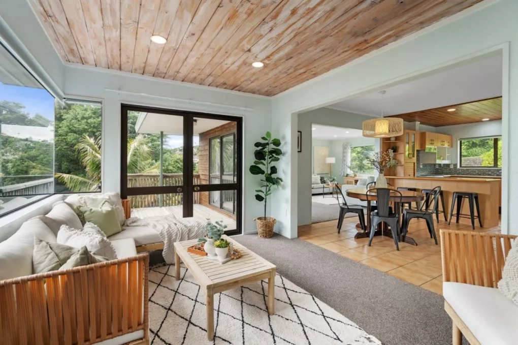 158 welcome bay road