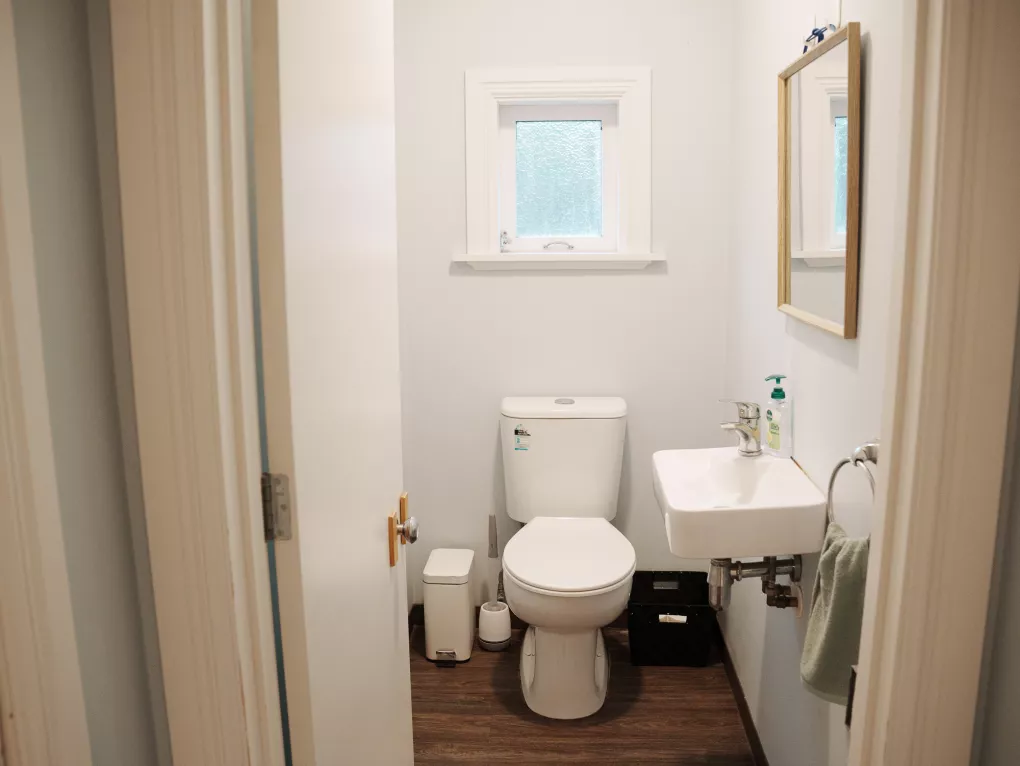 98 Chester Street East