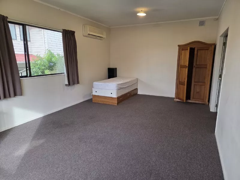Bb Flat of Tawa