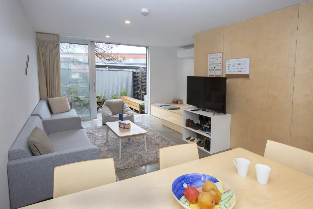 4/79 Chester Street