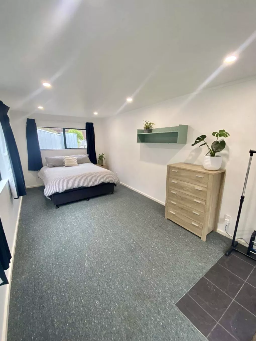 1/9 Montgomery Street