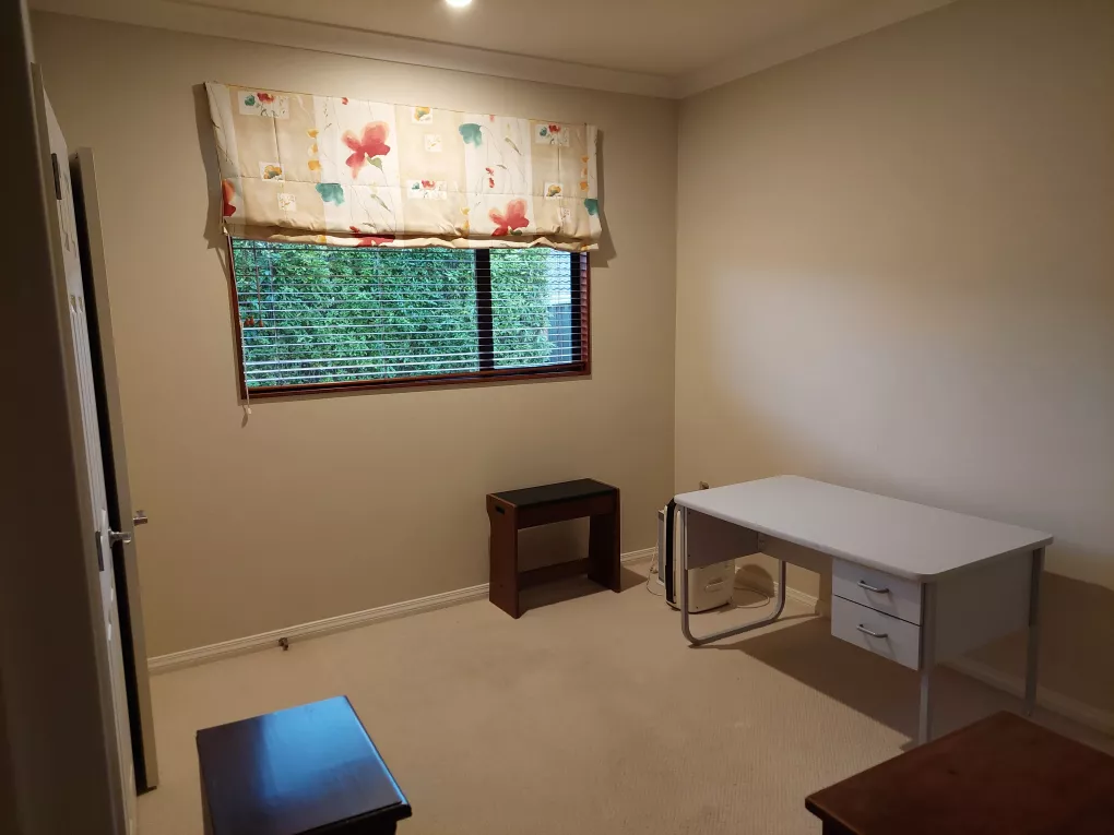 8 Cherrywood Crescent