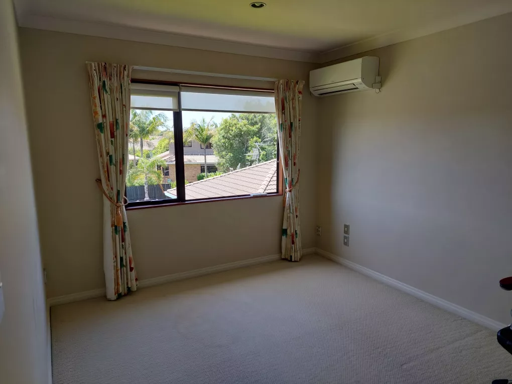 8 Cherrywood Crescent