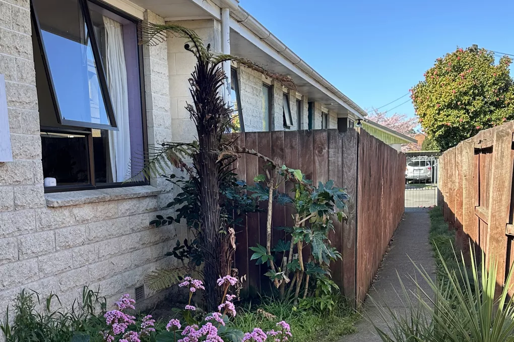 2/119a Prestons Road