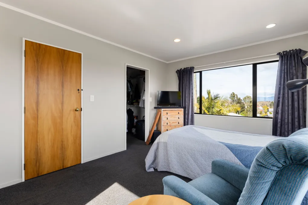 49C Carey Street