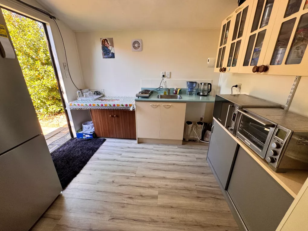3 Russley Road