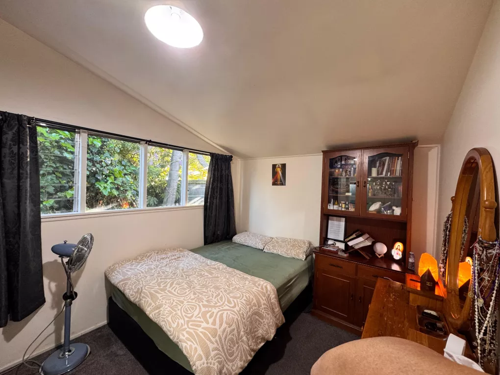 3 Russley Road