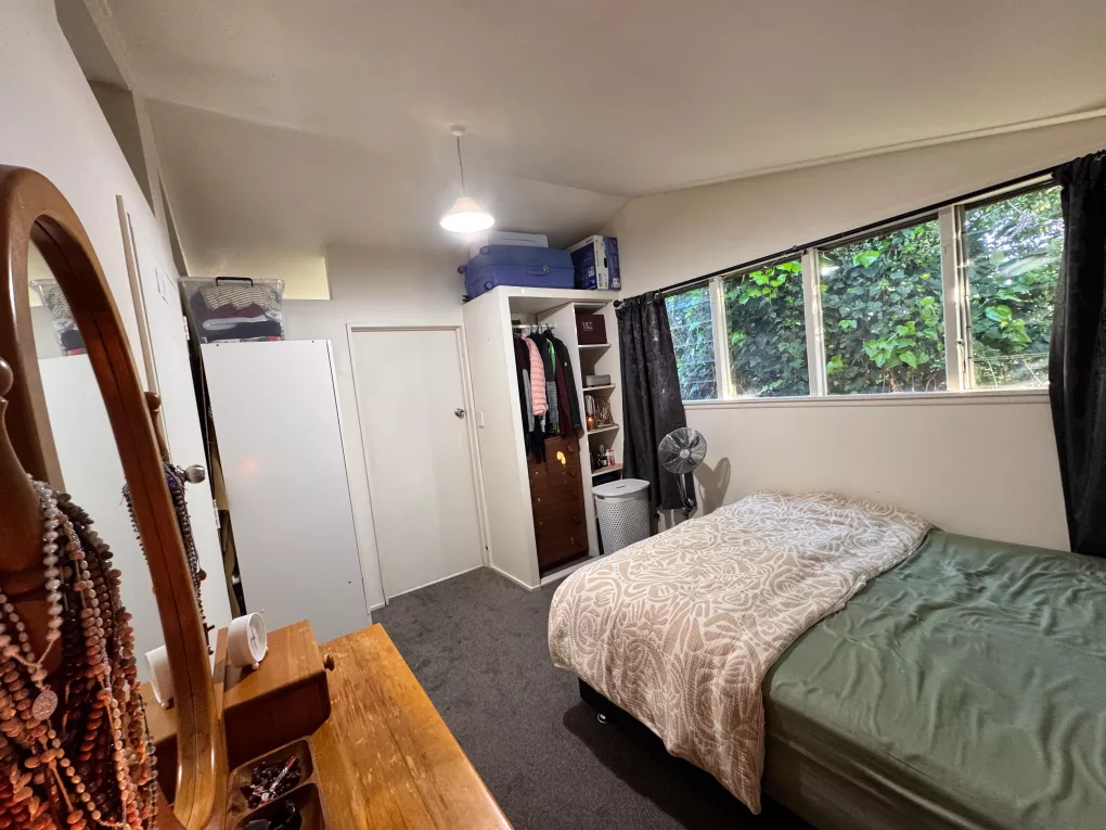 3 Russley Road
